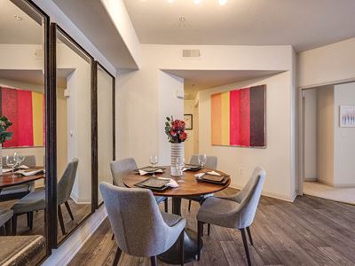 Dining area at Solana Ridge Apartments in Temecula, CA